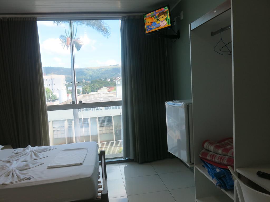 סטה לגואס City Hotel מראה חיצוני תמונה